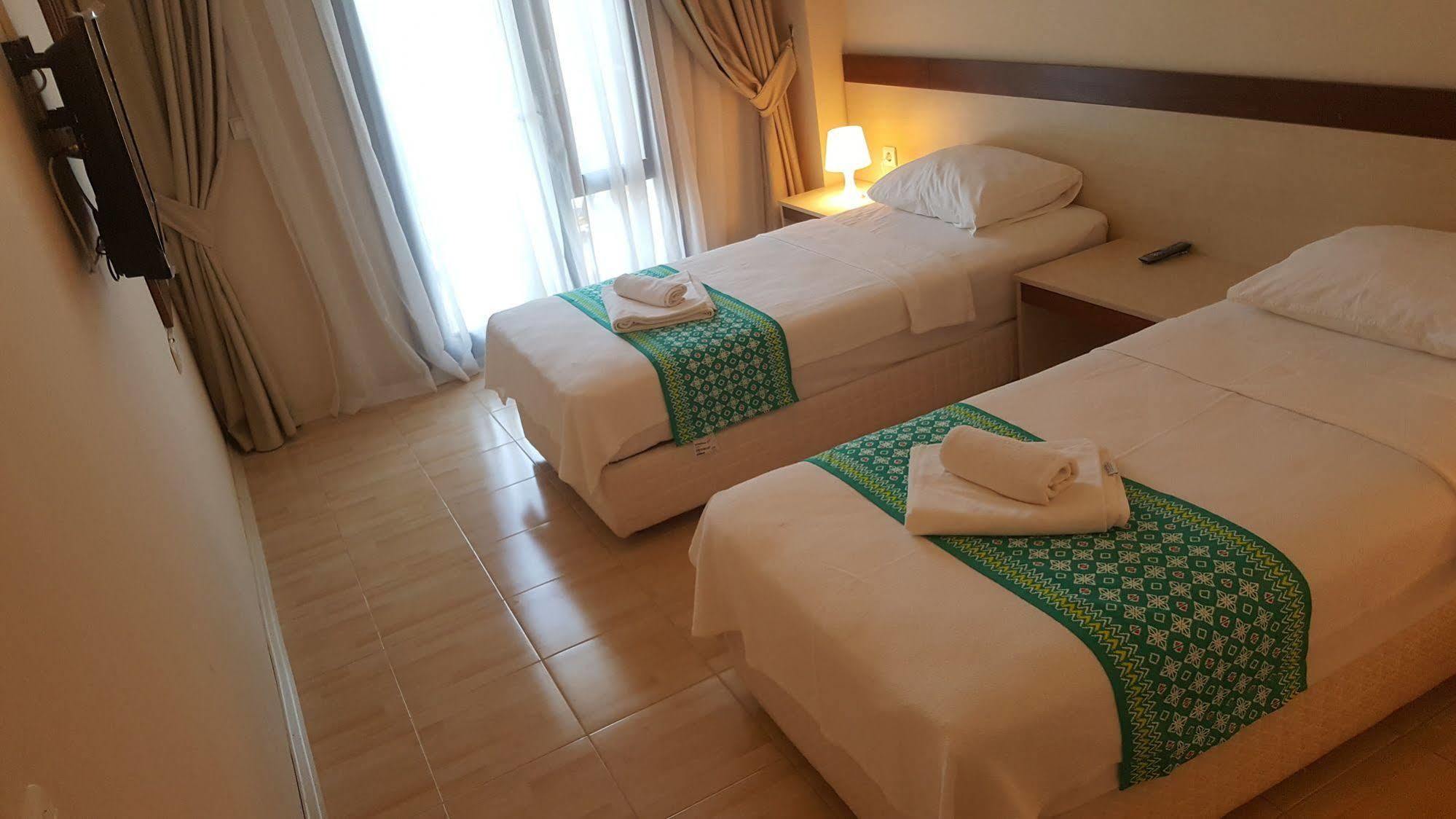 Atlas Apart Hotel Cesme Exterior photo
